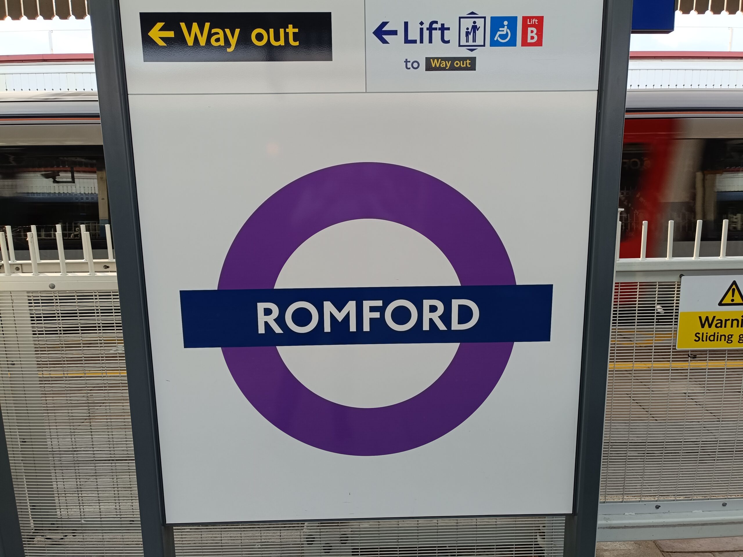 Romford Area Guide - transport links